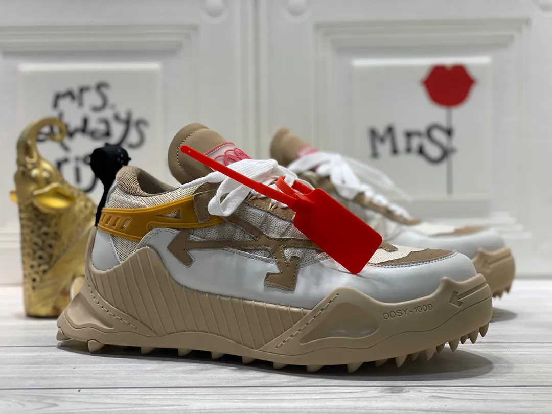 Men's Men's Shoes💰480🌼【New Style】High-end Boutique-🤷‍♂🤷‍♂OFF-WHITE x Air Jordan 】1 The joint shoe has been highly concerned by everyone since its design. The new shoe is shown in the popular Chicago bull white and yellow LOGO color scheme. The shoe body is made of cowhide, cow suede, and other materials. In addition to the X hidden on the inside of the leather, the oversized Swoosh, OFF-WHITE for Nike, Air Jordan 1 birth information and AIR are displayed on both sides of the shoe. The iconic details of OFF-WHITE can be seen on the sole and insole. You can choose a pair if you like the style. Code: 39-44 (45 can be customized